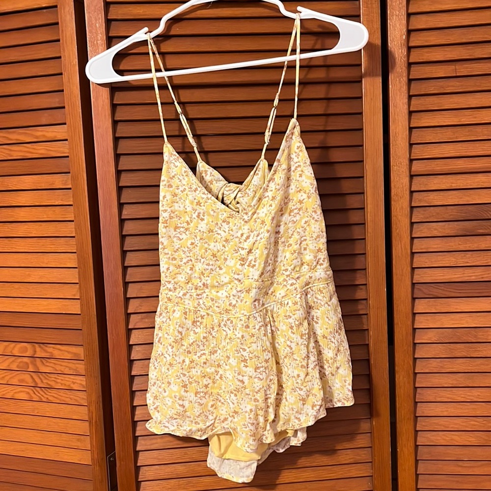 NWT Abercrombie Open Back Blouse